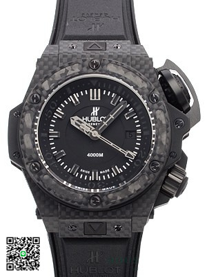 ウブロ オーシャノグラフィック ４０００ カーボン731.QX.1140.RX スーパーコピー