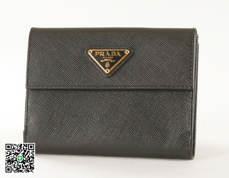 プラダ サフィアーノ ORO ダブルホック 二つ折財布 ブラック 1M0523 スーパーコピー
