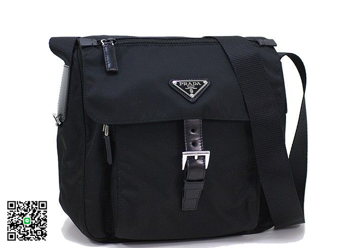 プラダ バッグ PRADA 斜めがけショルダーバッグ ナイロン ブラック BT8994 スーパーコピー