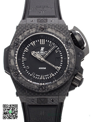 ウブロ オーシャノグラフィック ４０００ カーボン 世界５００本限定 731.QX.1140.RX スーパーコピー