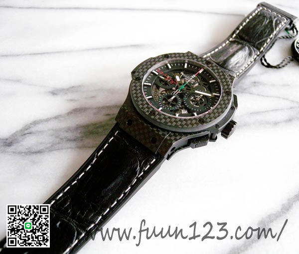ウブロ キングパワー F1TM Suzuka 鈴鹿 世界250本限定 710.ZM.1123.NR.FJP11 スーパーコピー