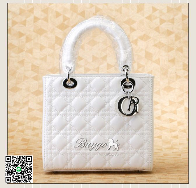 クリスチャン・ディオール（CHRISTIAN DIOR）LADY DIOR 8043 レザー スーパーコピー